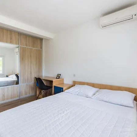 2 Bedroom Cozy In Ferienhaus