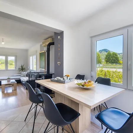 2 Bedroom Cozy In Ferienhaus