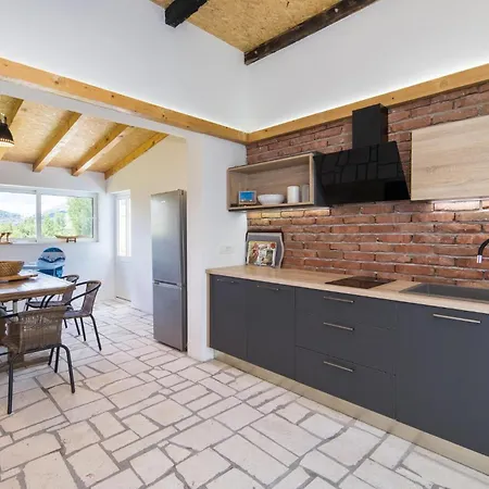 Awesome In With Kitchen Holiday home